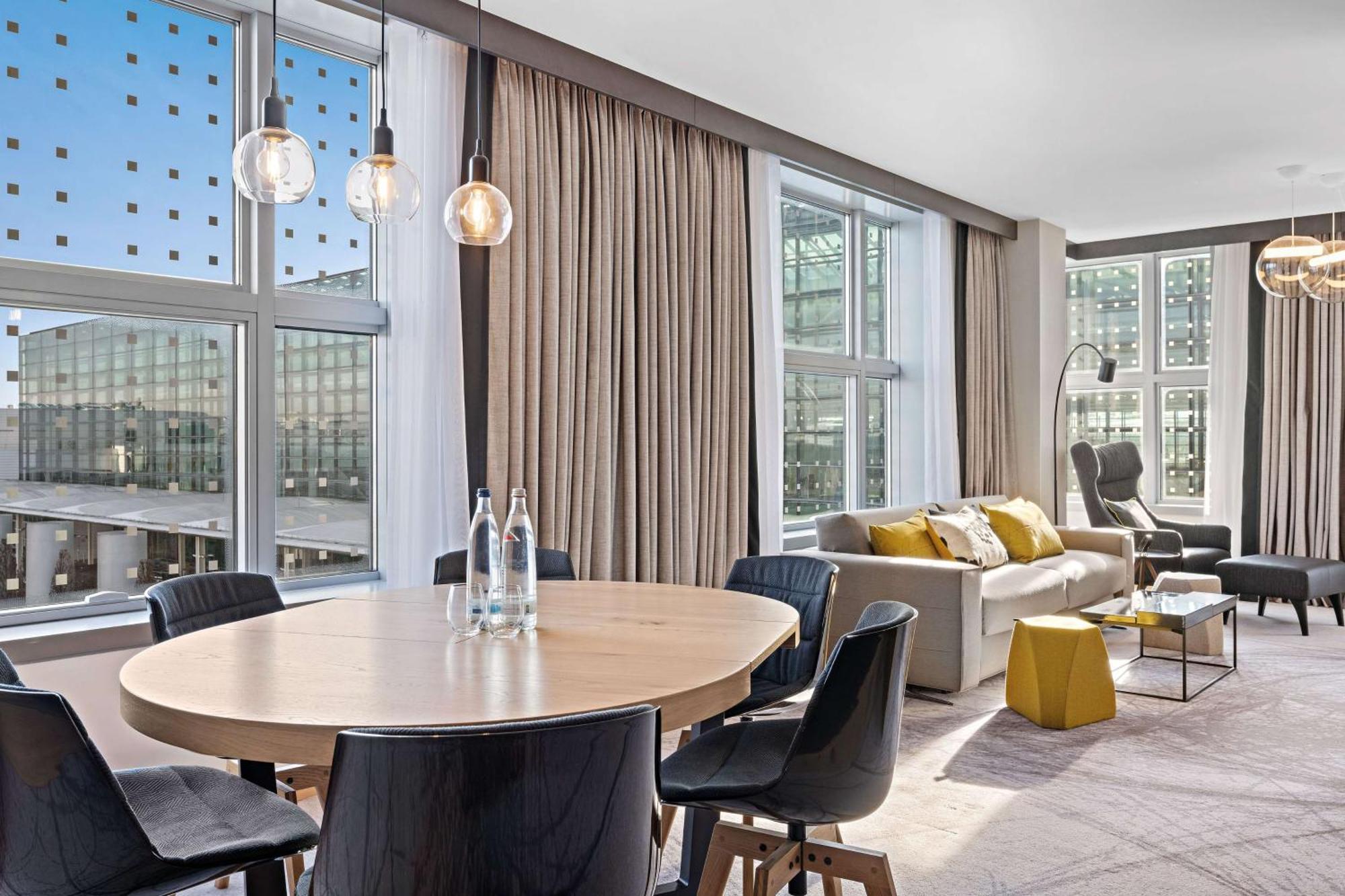 Отель Hilton Munich Airport Обердинг Экстерьер фото