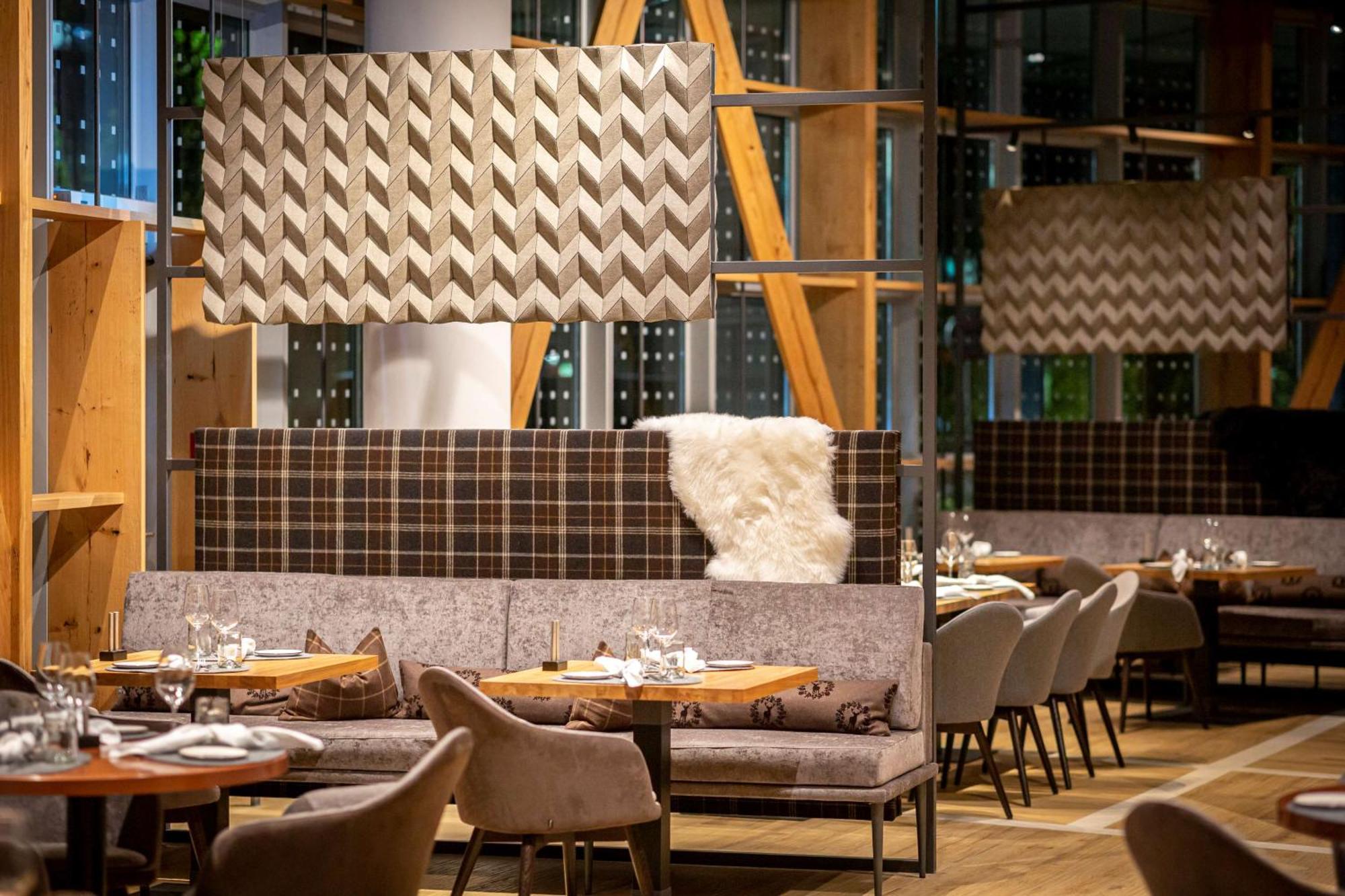 Отель Hilton Munich Airport Обердинг Экстерьер фото
